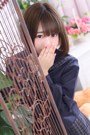 絢萌(あやめ)